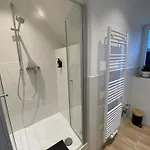 Appartement Modernes Dg Schloofschdubb Naehe Kassel *