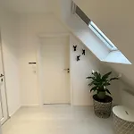Modernes Dg Schloofschdubb Naehe Kassel Appartement *