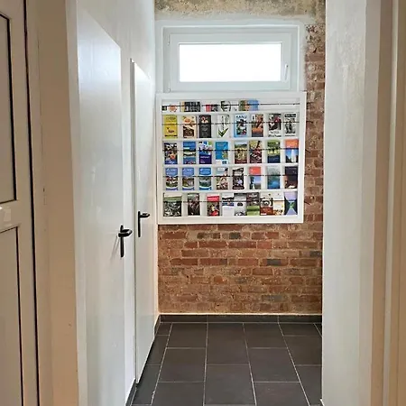 Appartement Modernes Dg Schloofschdubb Naehe Kassel *