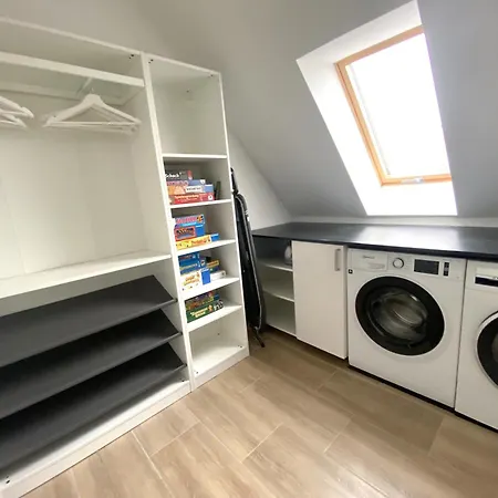 Modernes Dg Schloofschdubb Nähe Kassel *