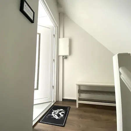 Modernes Dg Schloofschdubb Naehe Kassel