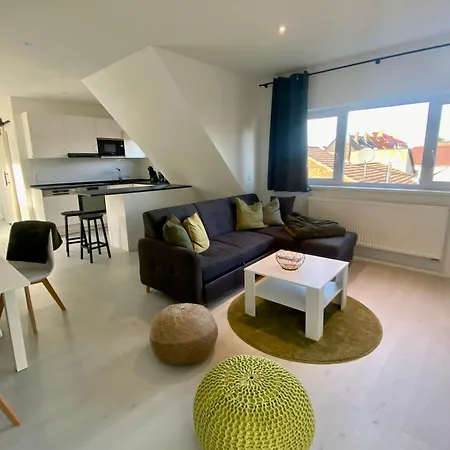 Modernes Dg Schloofschdubb Naehe Kassel Apartament