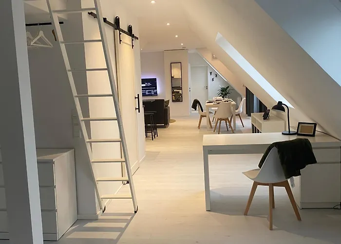 Modernes Dg Schloofschdubb Naehe Kassel