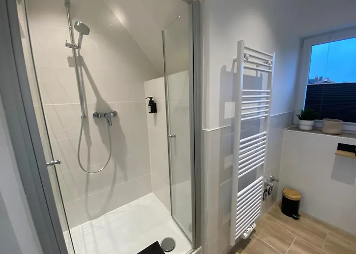 Apartman Modernes Dg Schloofschdubb Naehe Kassel *